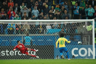 Copa América 2019: Brasil vence en los penales a Paraguay y es el primer semifinalista