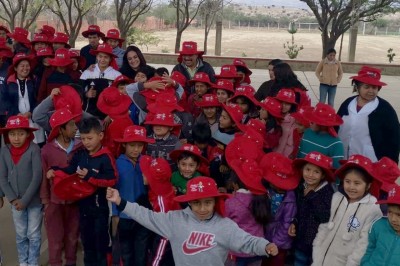 Más de 100 niños de  Carachimayo fueron beneficiados con la campaña dermatológica Caritas Paspadas