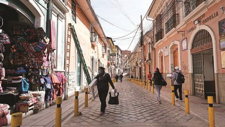 Sin apoyo econ&oacute;mico, el turismo agoniza y con &eacute;l 350 mil empleos