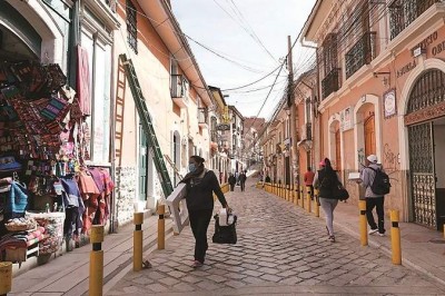 Sin apoyo econ&oacute;mico, el turismo agoniza y con &eacute;l 350 mil empleos