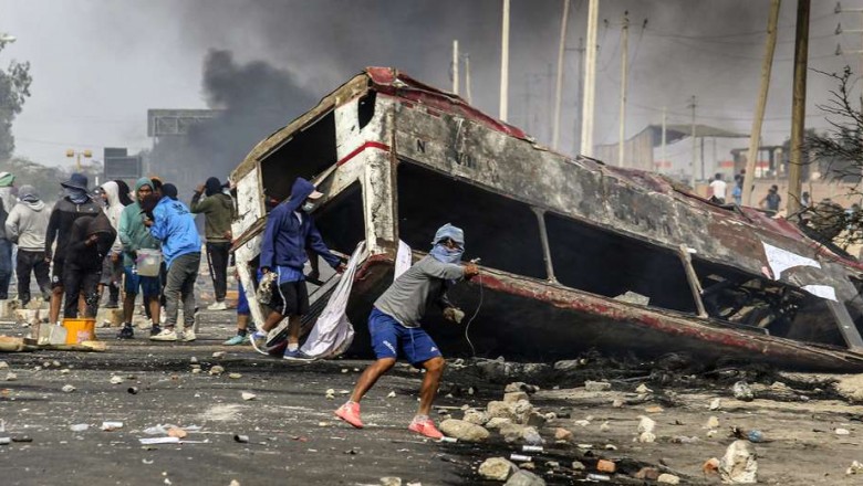 Tercer d&iacute;a de protestas agrarias con bloqueo de rutas en Per&uacute;