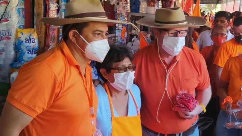 Entregaron barbijos en el Mercado: Villa Montes: Adri&aacute;n Oliva y Dalmiro Cuellar toman fuerza en la campa&ntilde;a para las subnacionales