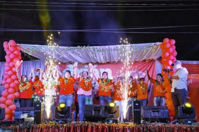 Comunidad de Todos cierra campaña en Bermejo con gran aceptación de Oliva y Carvajal
