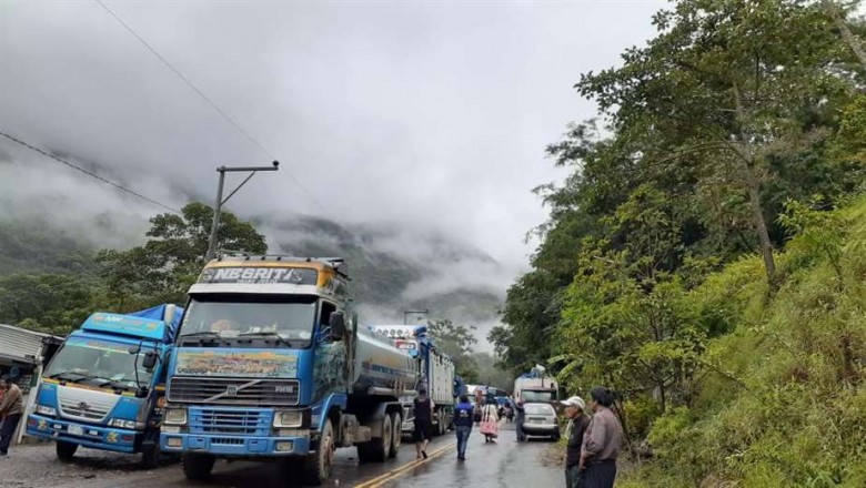 Enfrentamiento entre cocaleros y transportistas en Yolosita deja una persona gravemente herida