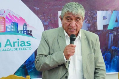 Arias ve que imputación en su contra busca que descuide los problemas de la capital paceña