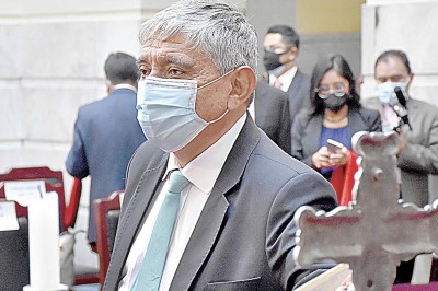 Justicia y vecinos frenan inicio de la gestión de Arias en la Alcaldía