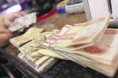 Divisas de reservas internacionales no llegan a los $us 2.000 millones