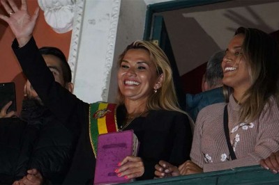Fiscalía admite otra denuncia contra Jeanine Áñez y su defensa dice que es para alargar detención