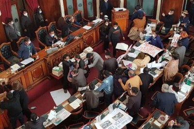 4 hechos que hacen presumir que el MAS armó el escenario para la interpelación a Del Castillo y que derivó en la bochornosa pelea en el Legislativo
