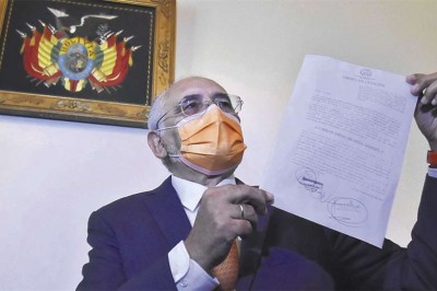 Mesa confirma que irá a declarar a la Fiscalía