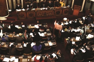 Corrupción: no será punible dar regalos según usos y costumbres