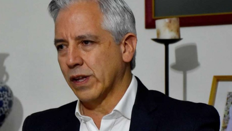 Garc&iacute;a Linera desmiente declaraciones del general Terceros y reuniones con el Alto Mando