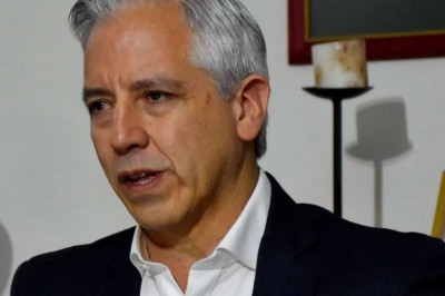 García Linera desmiente declaraciones del general Terceros y reuniones con el Alto Mando