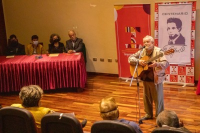 Gestionan el traslado de los restos de Óscar Alfaro  a Tarija en honor a los 100 años de su nacimiento