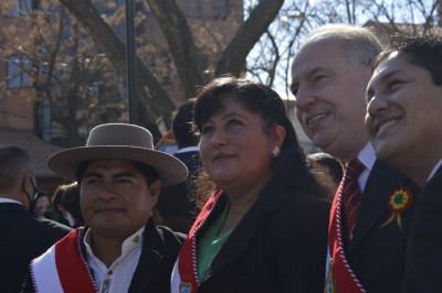 Asambleístas rinden homenaje a los héroes de la independencia en este 6 de Agosto