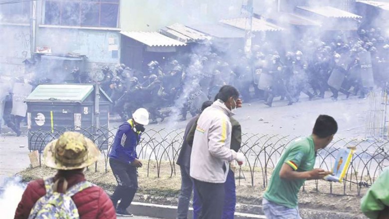 Miles de cocaleros rompen cerco policial y &ldquo;recuperan&rdquo; su mercado