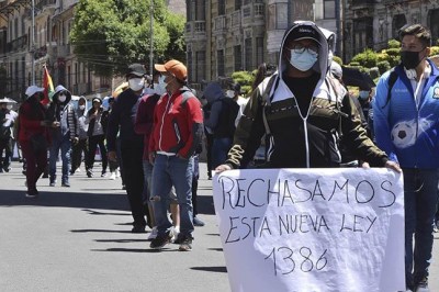 Los cívicos del país se suman al paro indefinido convocado por gremiales