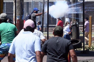 Sectores van al segundo día de paro pese a violencia y arrestos
