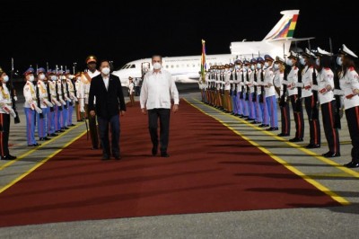 Arce está en cita de la ALBA; lleva ayuda humanitaria y ratifica solidaridad con Cuba