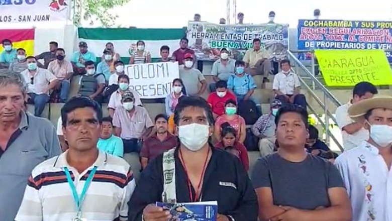 Propietarios de autos &lsquo;chutos&rsquo; anuncian &lsquo;gran marcha&rsquo; en La Paz para el 14 de enero