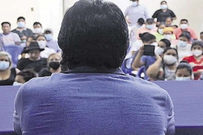 Evo prevé una constituyente para “la unidad” y le recuerdan que vulneró la Carta Magna