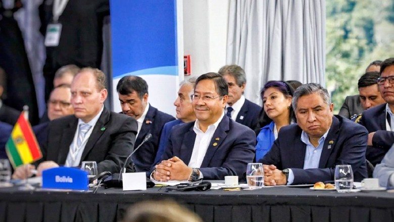 Presidente plantea reemplazar el d&oacute;lar por el yuan chino