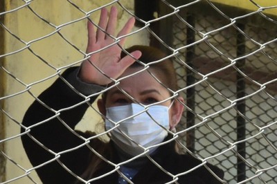 Amplían por cinco meses detención de Jeanine Áñez